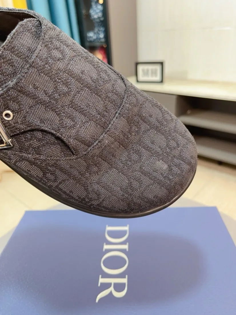 Men's shoes 💰380🌸🌸【Dior】Top purchasing agent 🇮🇹 Di Street Male God half drag counter synchronization, uppers imported from Italy with D logo fabric, high-quality complex splicing craftsmanship, soles: original soles specially provided by the original factory, exclusive event molded soles super comfortable, original factory single goods, 🔍🔍high quality, you can enter and exit the counter at will, welcome to compare, size number 38-45 (order 46)